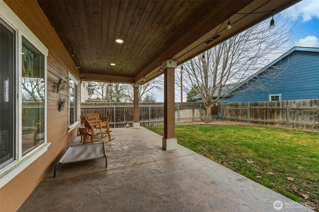 $457,000 | 817 Northeast Bunky Lane, College Place, WA 99324