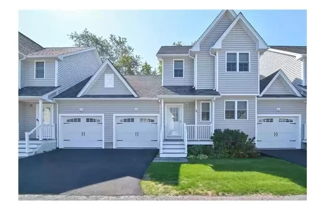 $2,800 | 34 Seafare Lane, Portsmouth, RI 02871