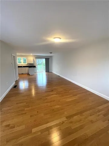 $2,800 | 34 Seafare Lane, Portsmouth, RI 02871