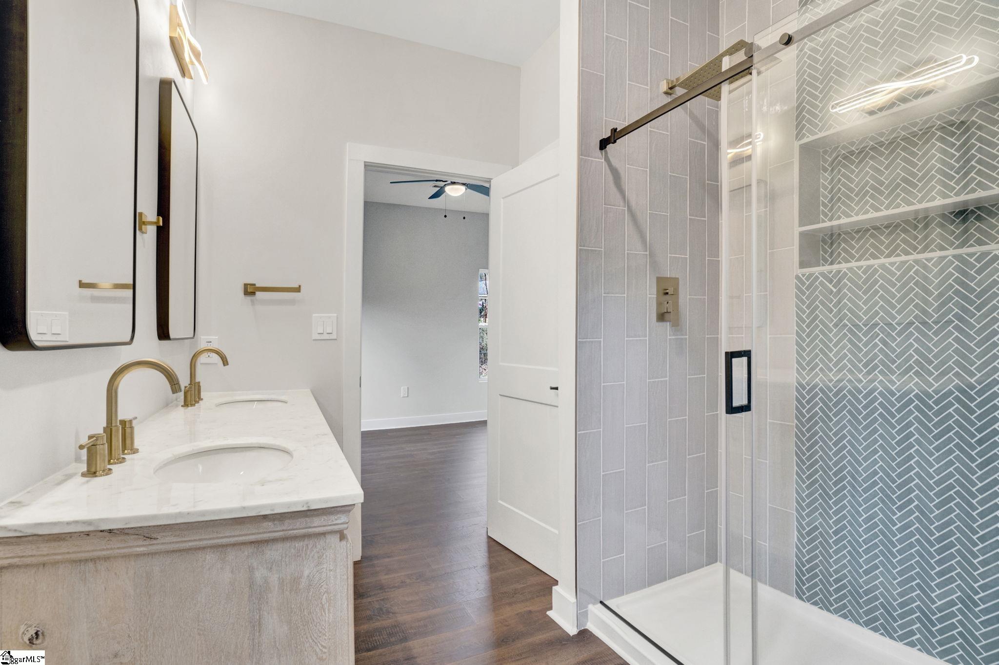 201 Stratford Road Greenville, SC 29605 - Photo 16 of 24