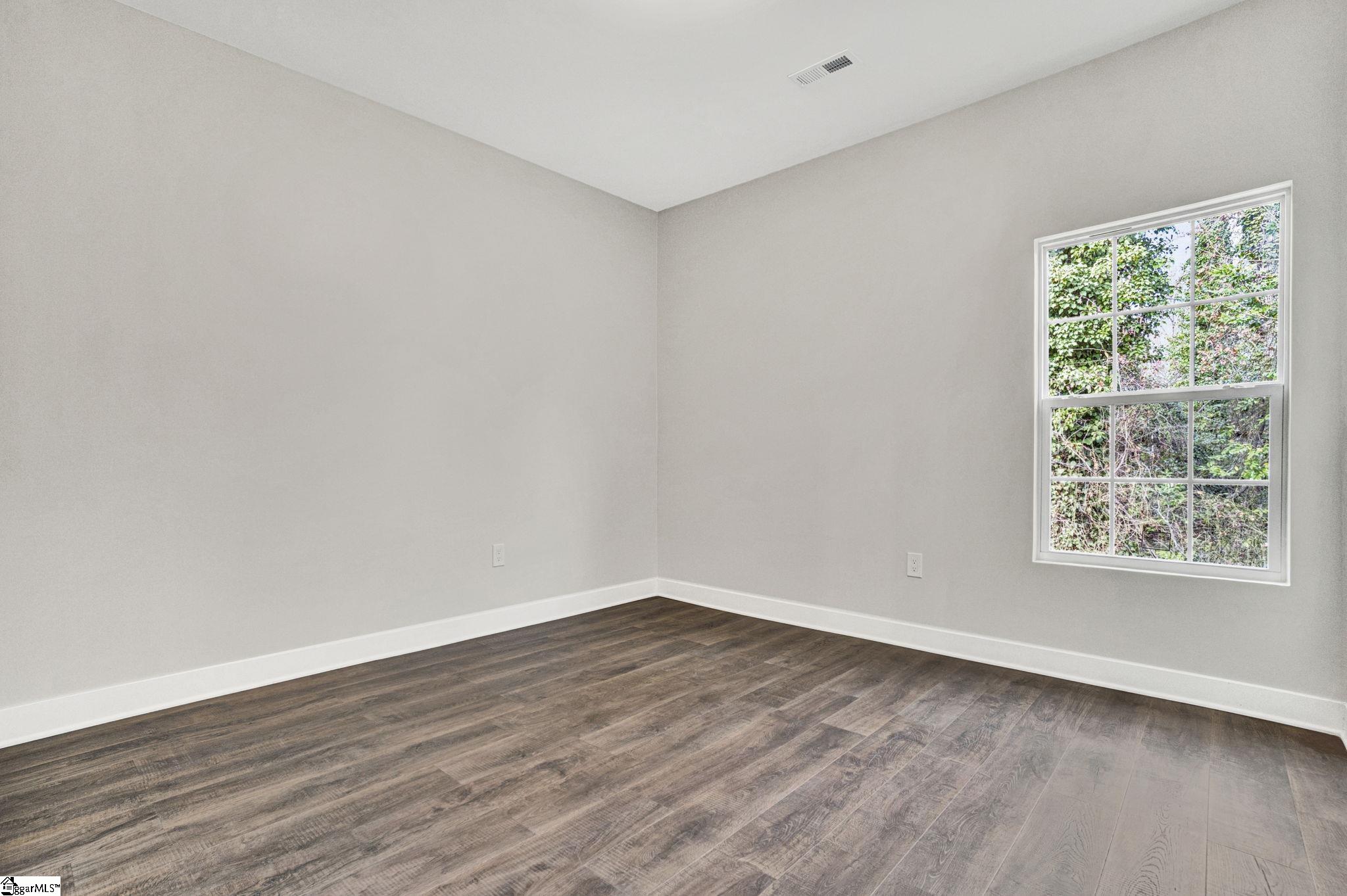 201 Stratford Road Greenville, SC 29605 - Photo 19 of 24