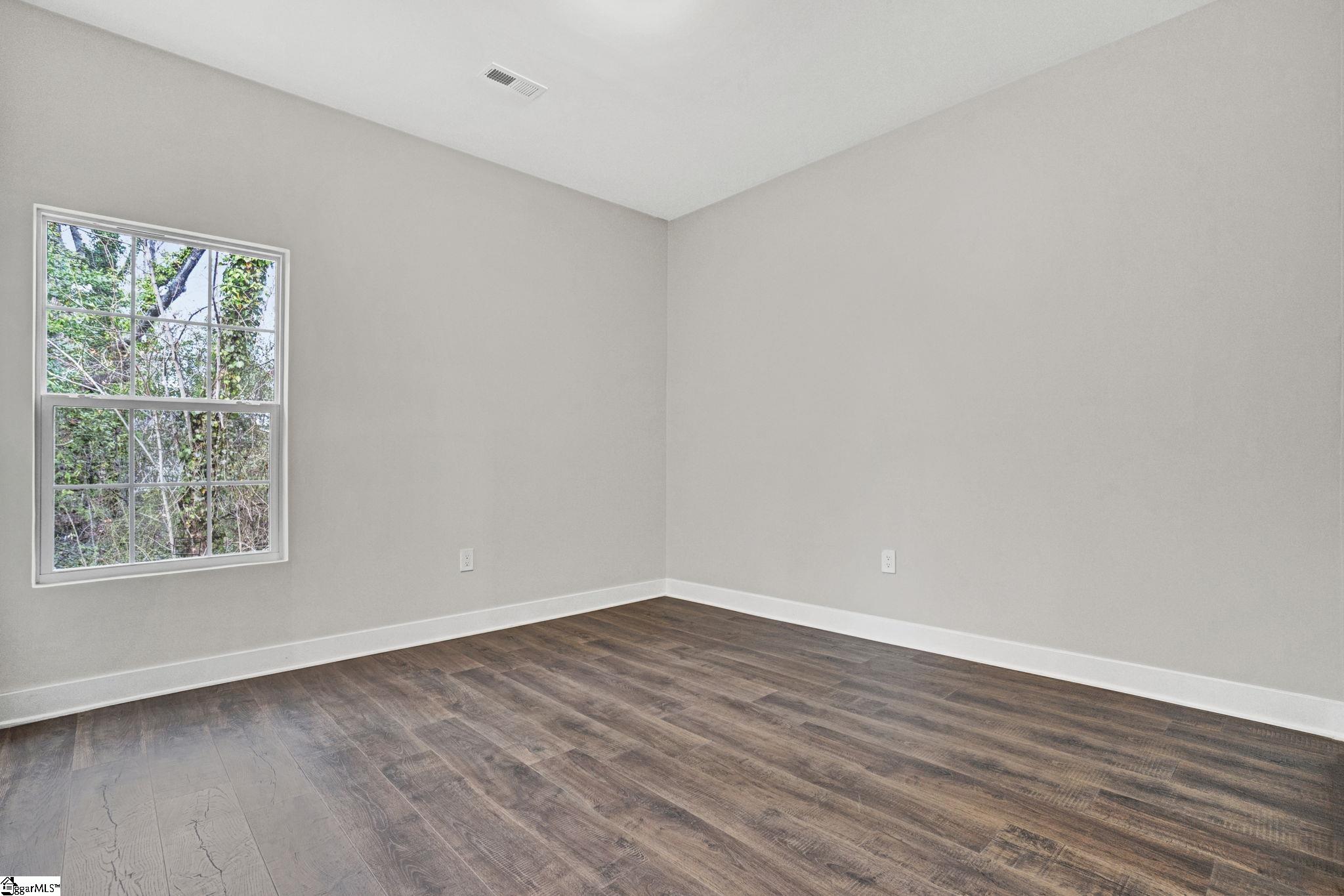 201 Stratford Road Greenville, SC 29605 - Photo 21 of 24