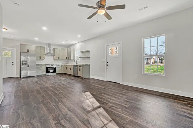 $309,900 | 201 Stratford Road, Greenville, SC 29605