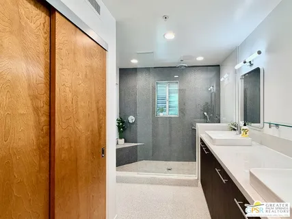 $589,000 | 588 East San Lorenzo Road, Unit 105, Palm Springs, CA 92264