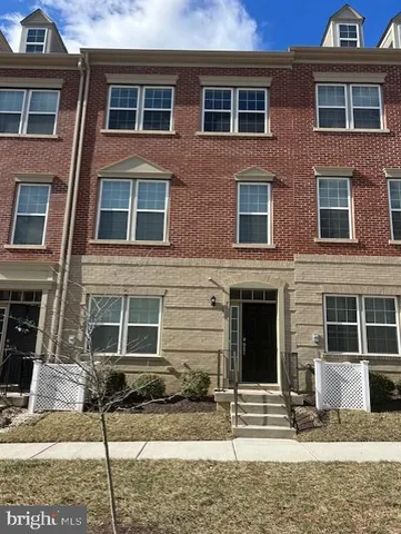 $575,000 | 7868 Crescent Park Drive, Gainesville, VA 20155