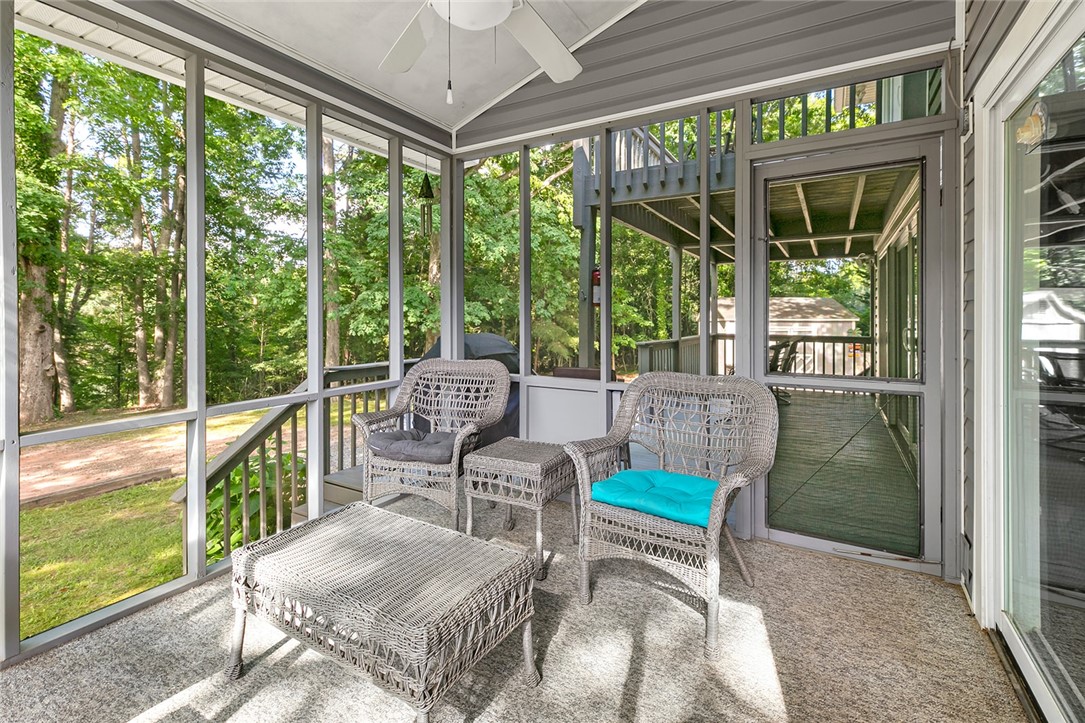 124 Peninsula Point Road Starr, SC 29684 - Photo 11 of 37