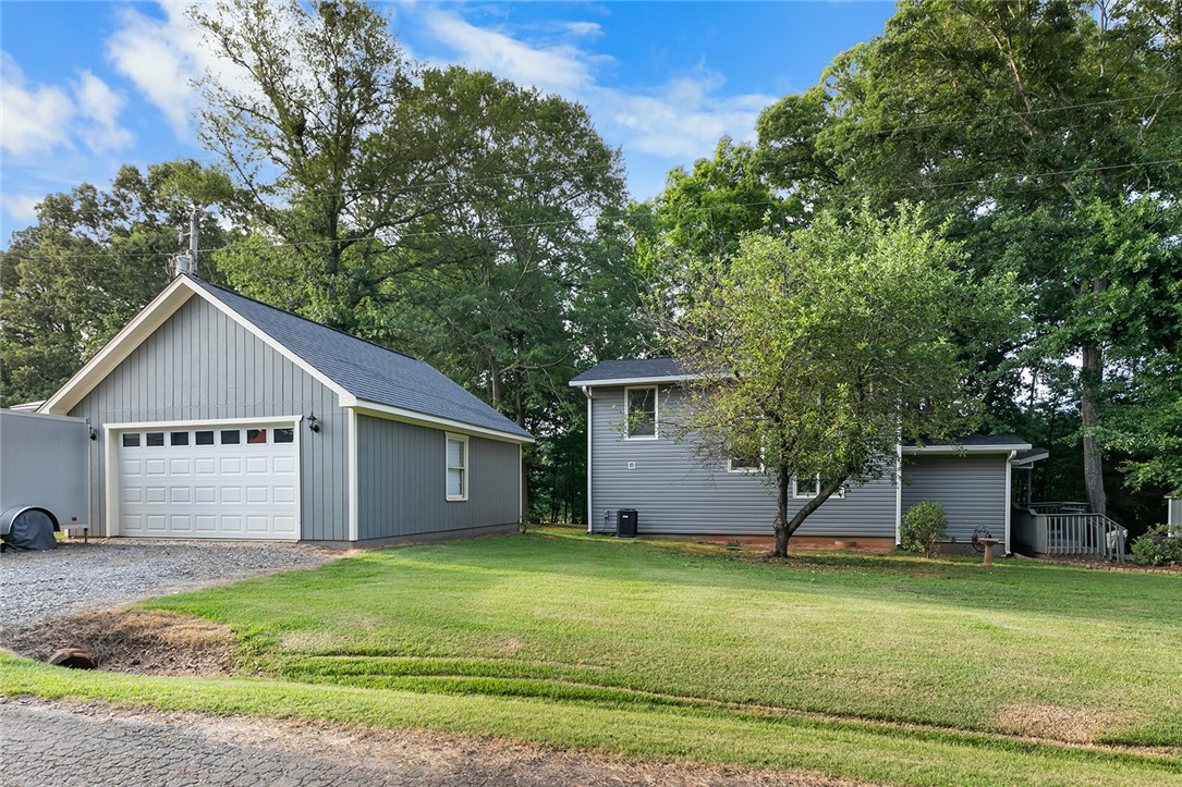 124 Peninsula Point Road Starr, SC 29684 - Photo 26 of 37