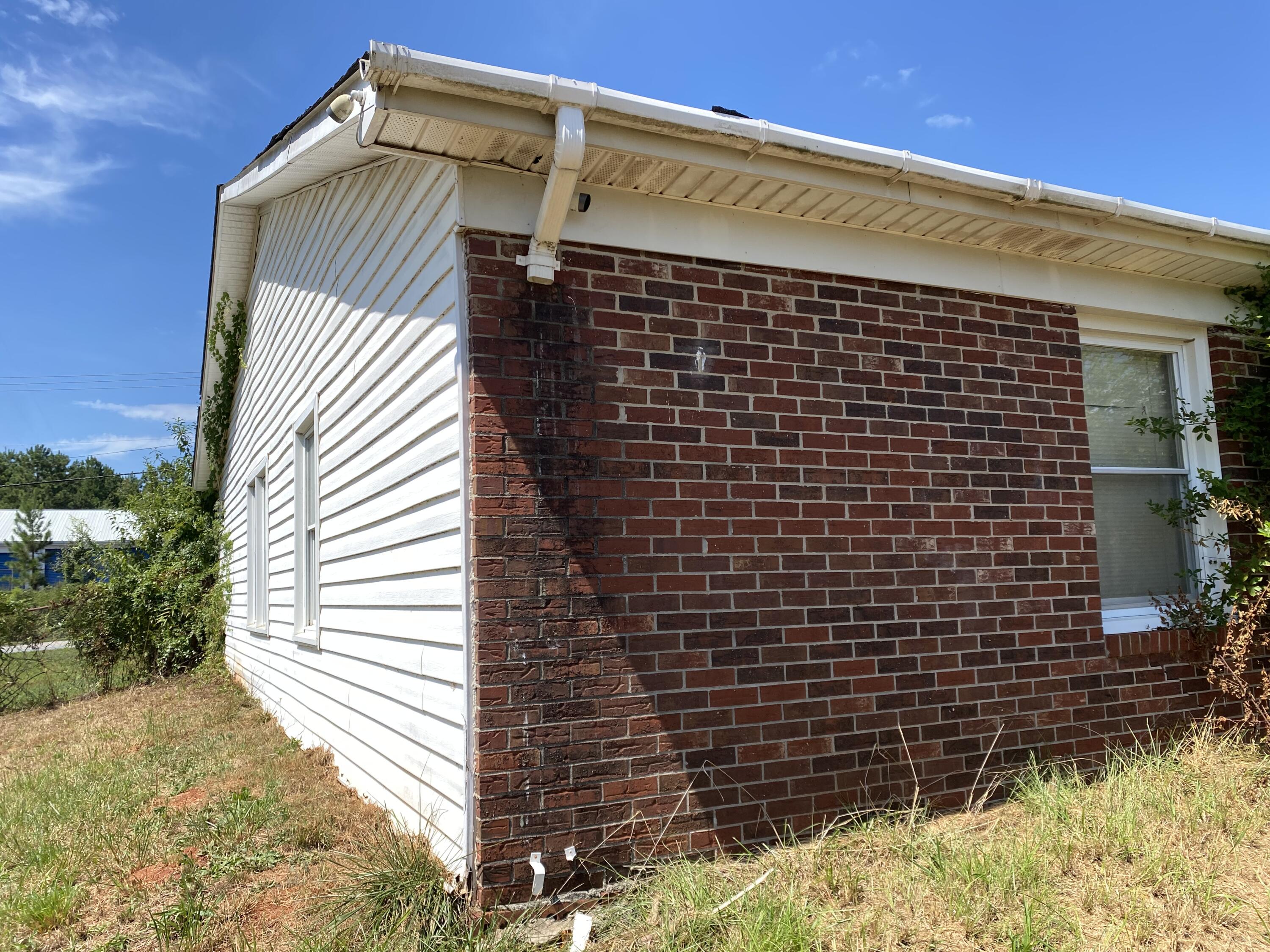 2300 Old Williamston Road Anderson, SC 29621 - Photo 2 of 10 IMG_8366