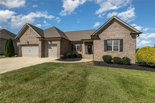 $639,000 | 8204 Fortana Court, Kernersville, NC 27284