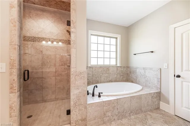 $639,000 | 8204 Fortana Court, Kernersville, NC 27284