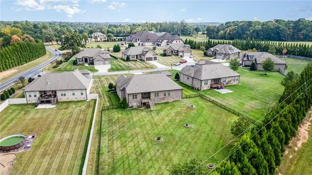 $639,000 | 8204 Fortana Court, Kernersville, NC 27284