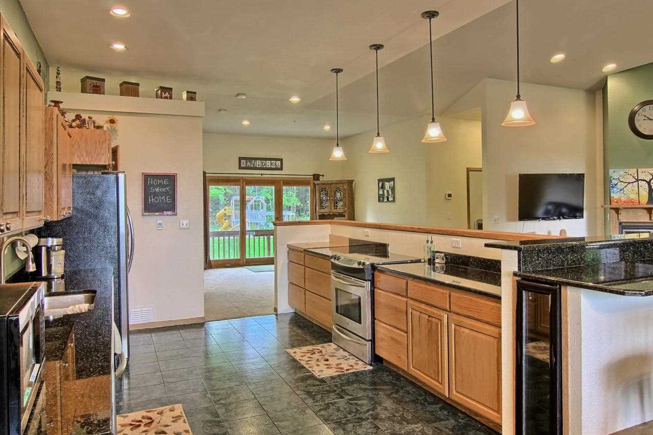 10732 Deal Road Williamsburg, MI 49690 - Photo 9 of 34 1813191-8.JPG