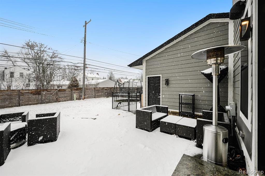 1306 Oxford Road Berkley, MI 48072 - Photo 28 of 29 Gallery Image 28