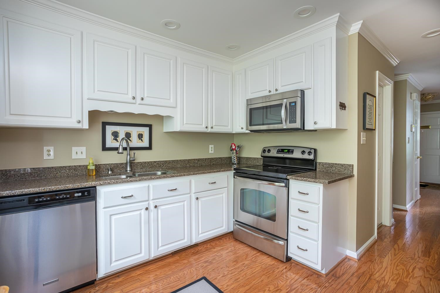 2858 Wycliff Road Raleigh, NC 27607 - Photo 4 of 10 Kitchen