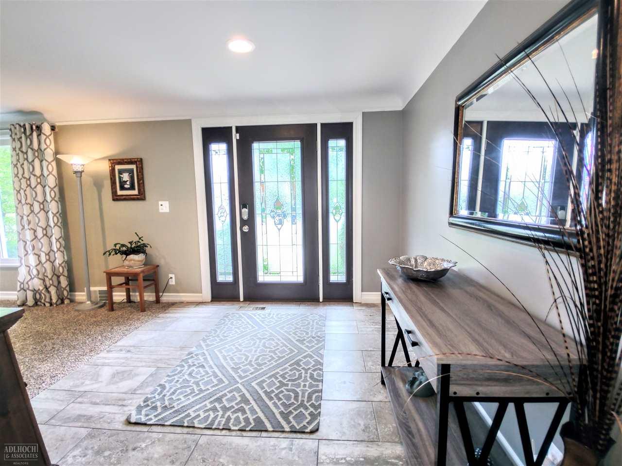 469 Cook Grosse Pointe, MI 48236 - Photo 4 of 35