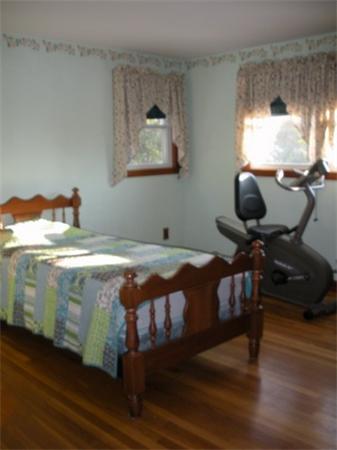 265 Richardson Road Fitchburg, MA 01420 - Photo 9 of 15 Gallery Image 9