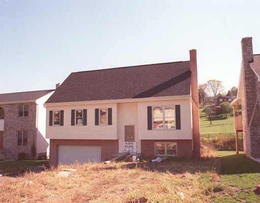 1488 Cathell Road Baldwin, PA 15236 - Photo 1 of 1 Gallery Image 1