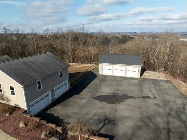 $699,000 | 152 Twin Run Road, Greensburg, PA 15601