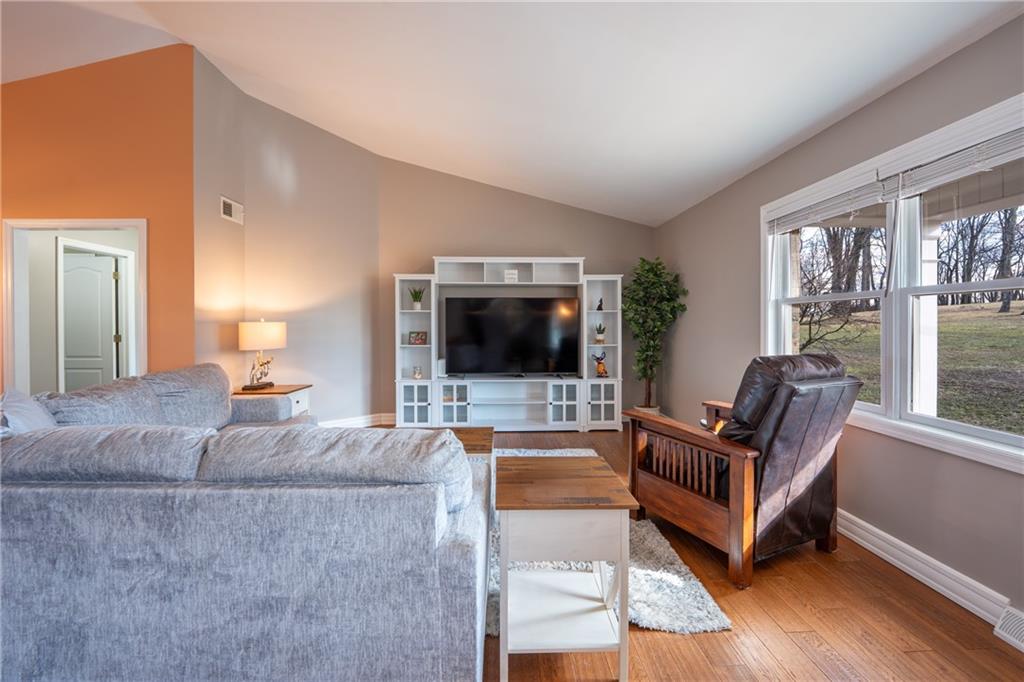 152 Twin Run Road Greensburg, PA 15601 - Photo 8 of 50