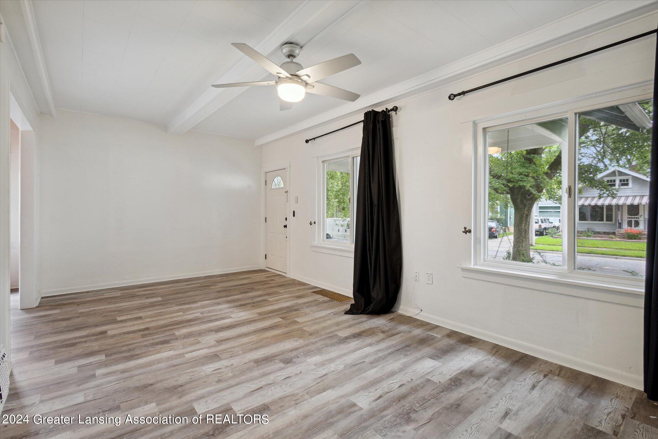 2211 South Rundle Avenue Lansing, MI 48910 - Photo 8 of 39 09-2211-S-Rundle-Ave-Lansing-MI-48910-Wi