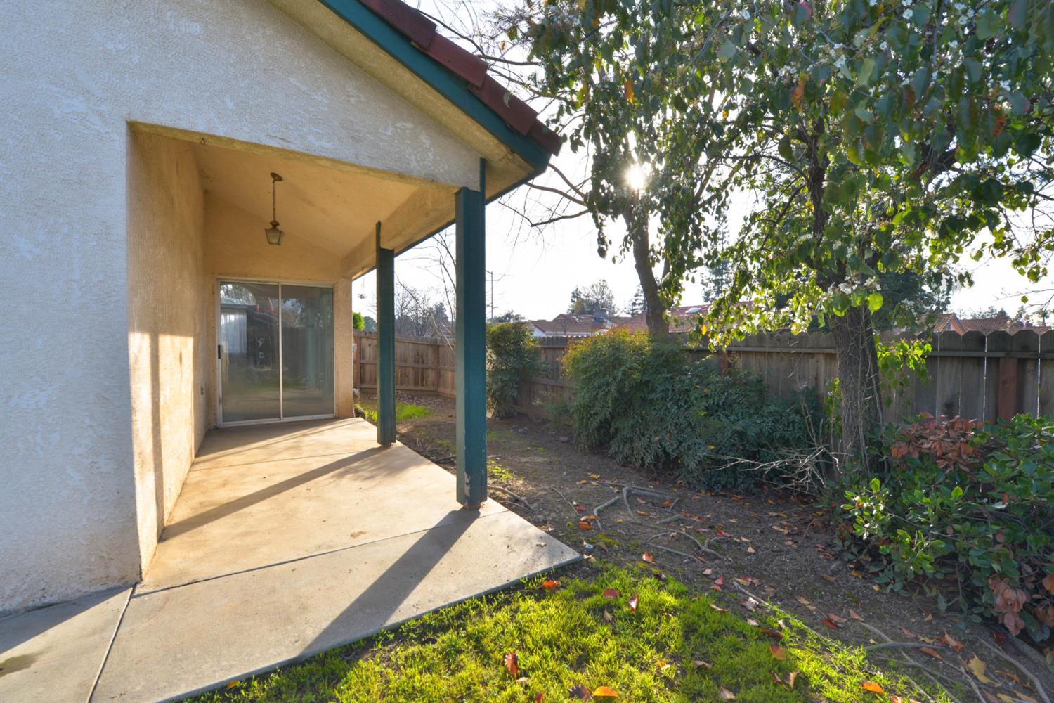 5572 West Sample Avenue Fresno, CA 93722 - Photo 20 of 42