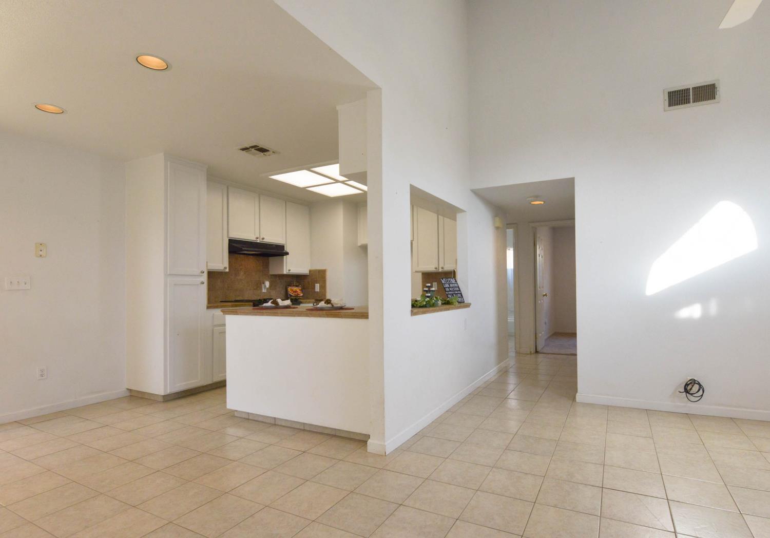 5572 West Sample Avenue Fresno, CA 93722 - Photo 22 of 42