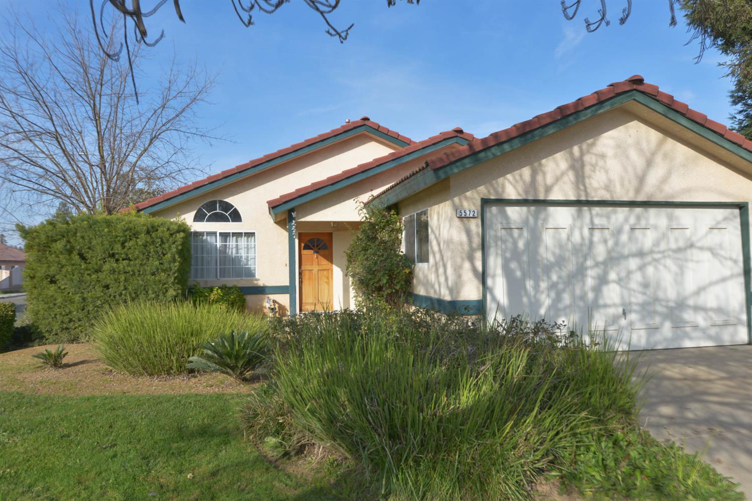 5572 West Sample Avenue Fresno, CA 93722 - Photo 6 of 42