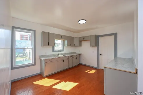 $1,500 | 30 Glenwood Avenue, Buffalo, NY 14209