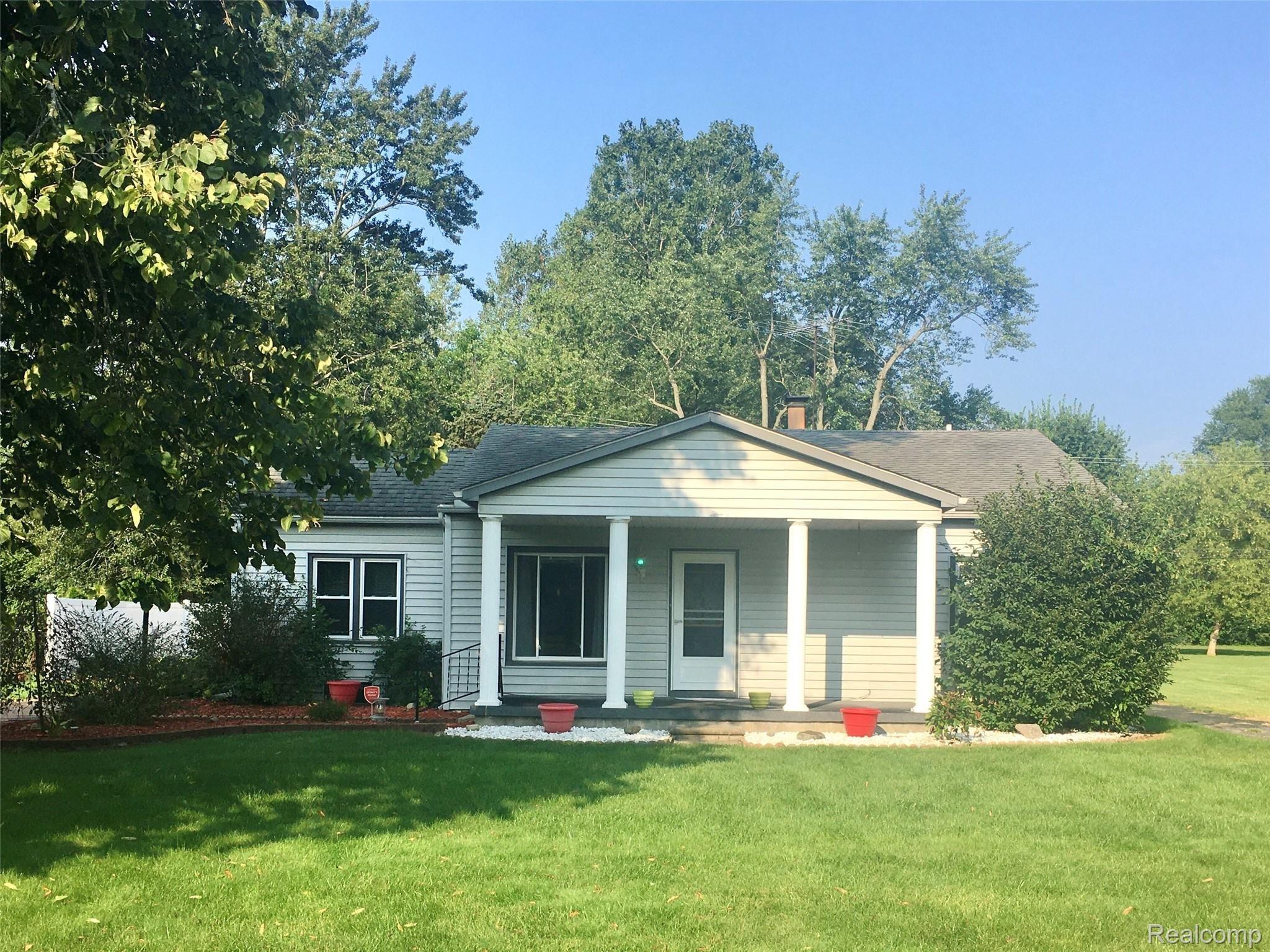 5590 Denton Road Canton, MI 48188 - Photo 1 of 10 IMG_0629.jpg
