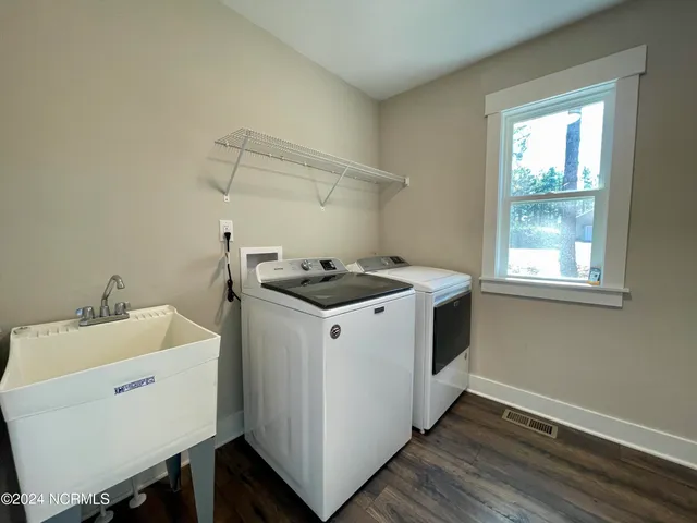 $2,200 | 142 Edgewater Drive, West End, NC 27376