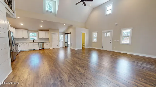 $2,200 | 142 Edgewater Drive, West End, NC 27376