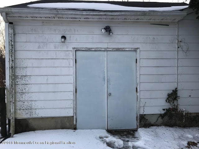 6 Dugans Grove Road Millstone Township, NJ 08535 - Photo 3 of 15 unnamed-5