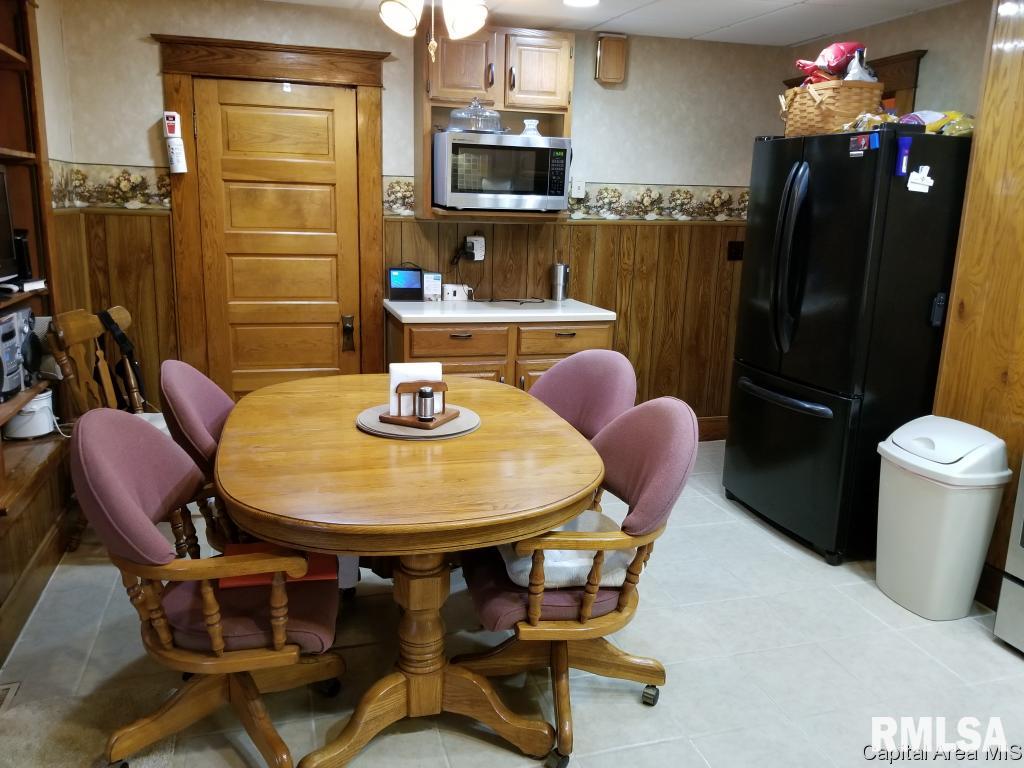 301 East Scottville Road Modesto, IL 62667 - Photo 9 of 31