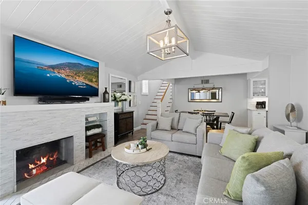 $7,995 | 412 Colton Street, Newport Beach, CA 92663