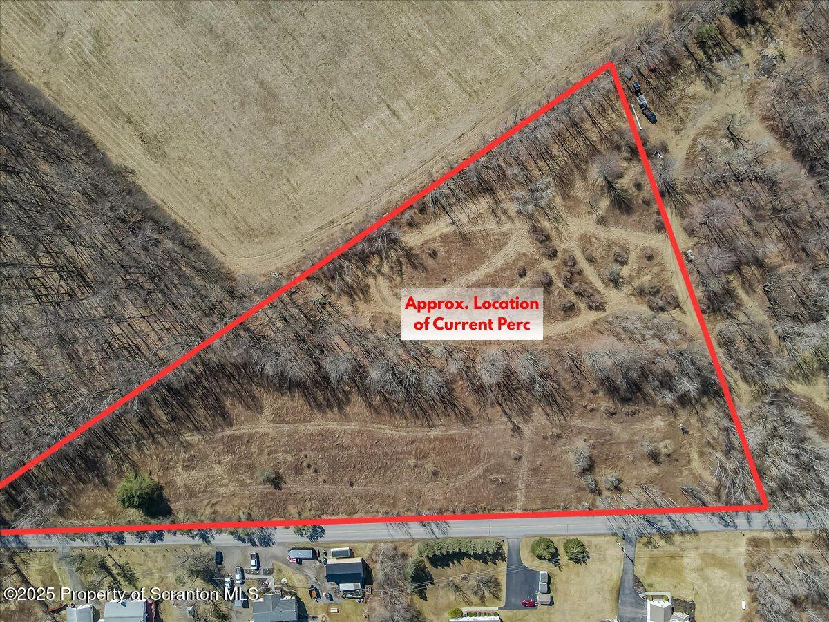 318 Road Spring Brook Moscow, PA 18444 - Photo 5 of 16 a view of entryway