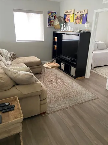 $855,000 | 20439 Northwest 9th Court, Miami, FL 33169