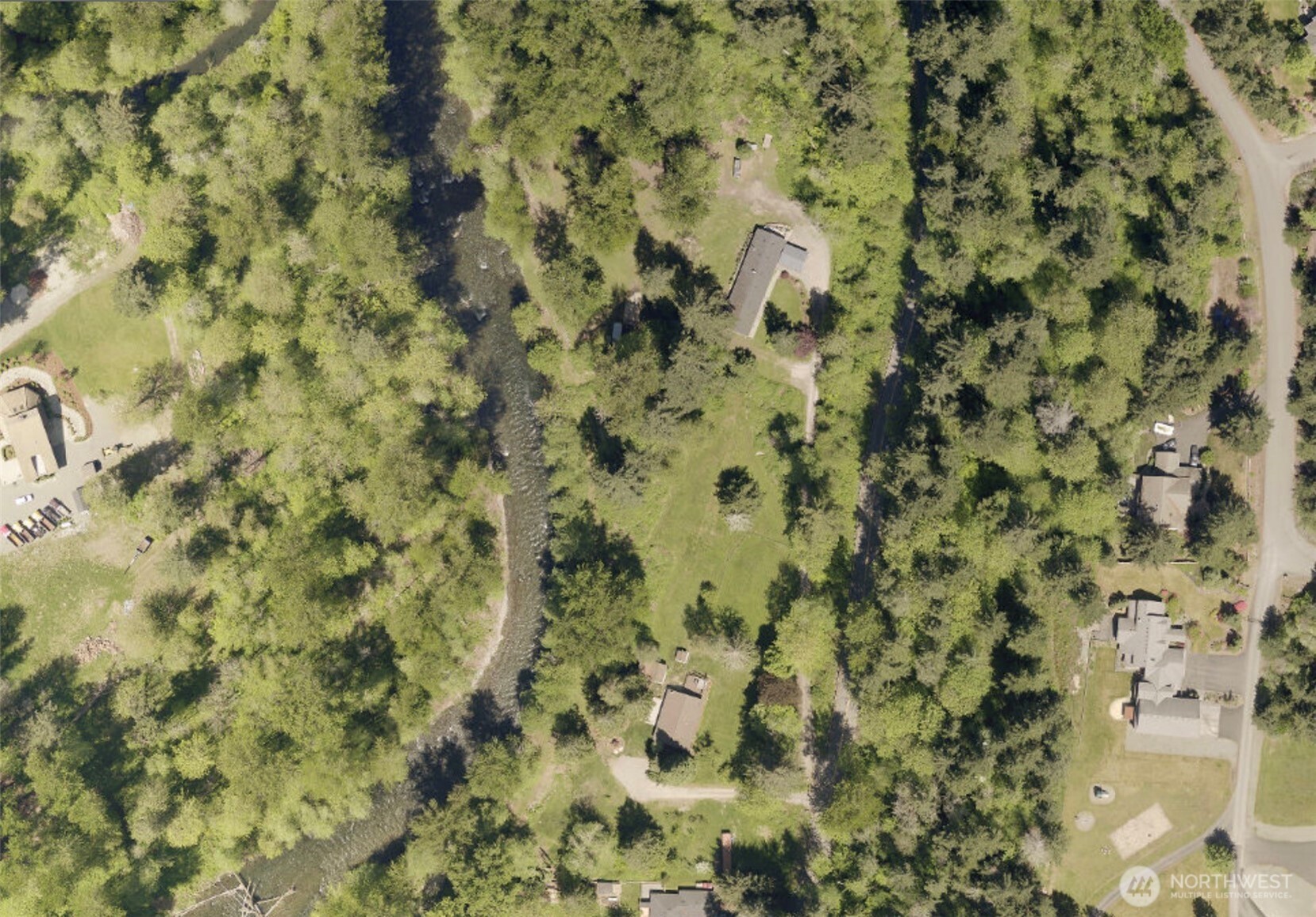 21999 Dorre Don Way Southeast Maple Valley, WA 98038 - Photo 2 of 2 a close up of a sink