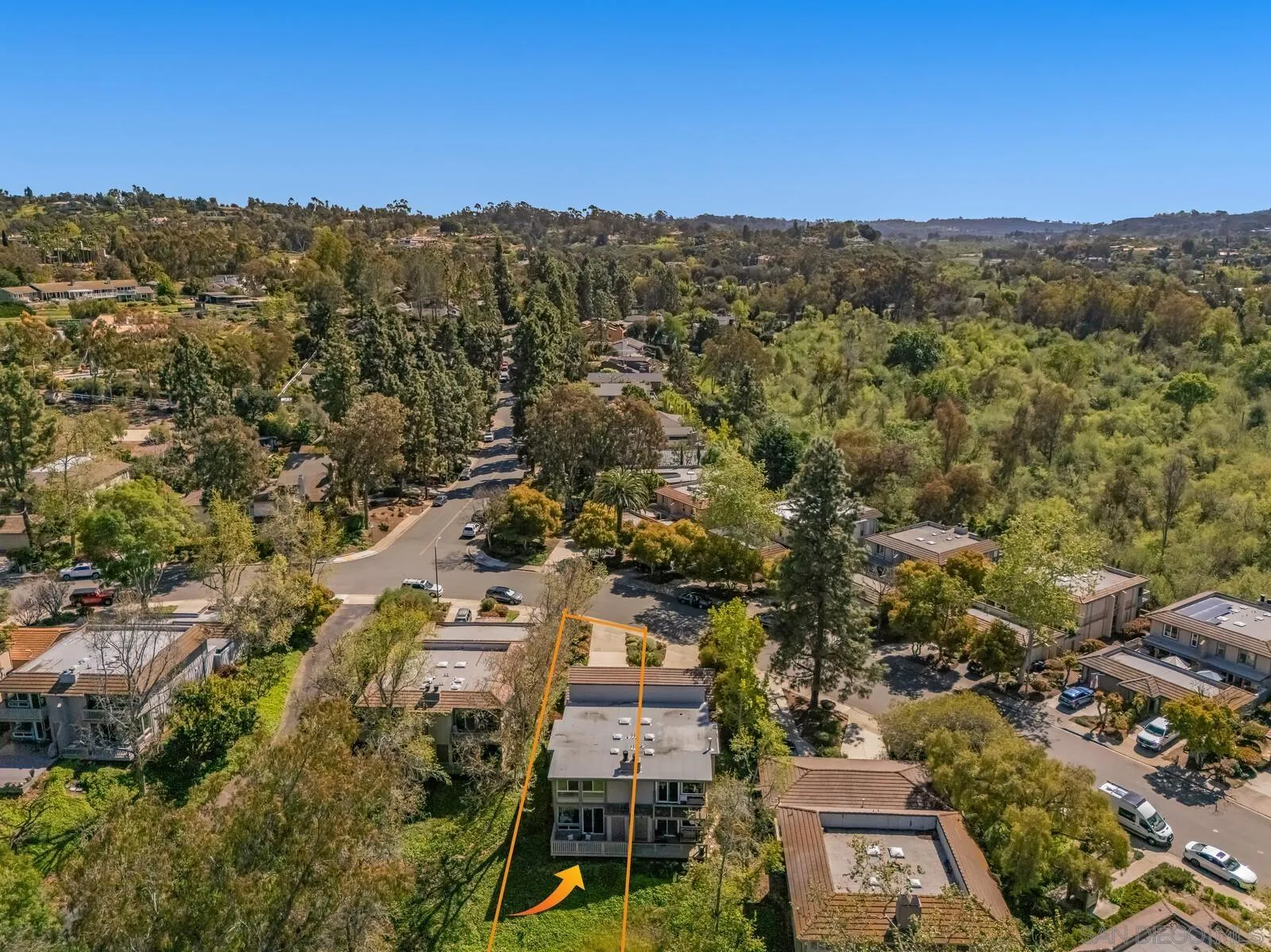 3040 Via De Caballo Encinitas, CA 92024 - Photo 34 of 39 an aerial view of a city