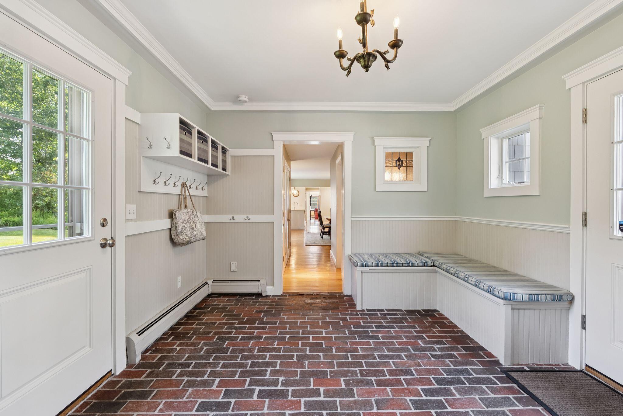 2 Tides Edge Road Cape Elizabeth, ME 04107 - Photo 30 of 38 Mudroom