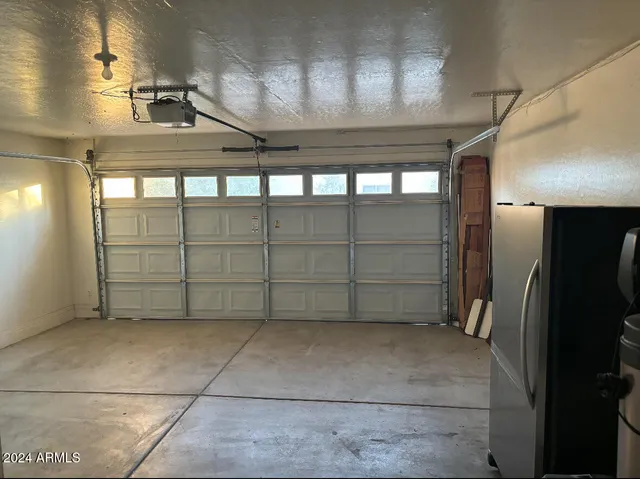 $3,000 | 12521 North 57th Avenue, Glendale, AZ 85304