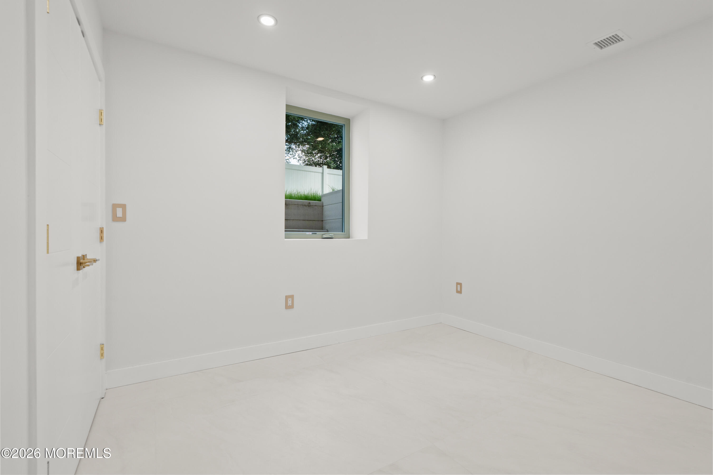 390 Monmouth Road West Long Branch, NJ 07764 - Photo 112 of 120 095