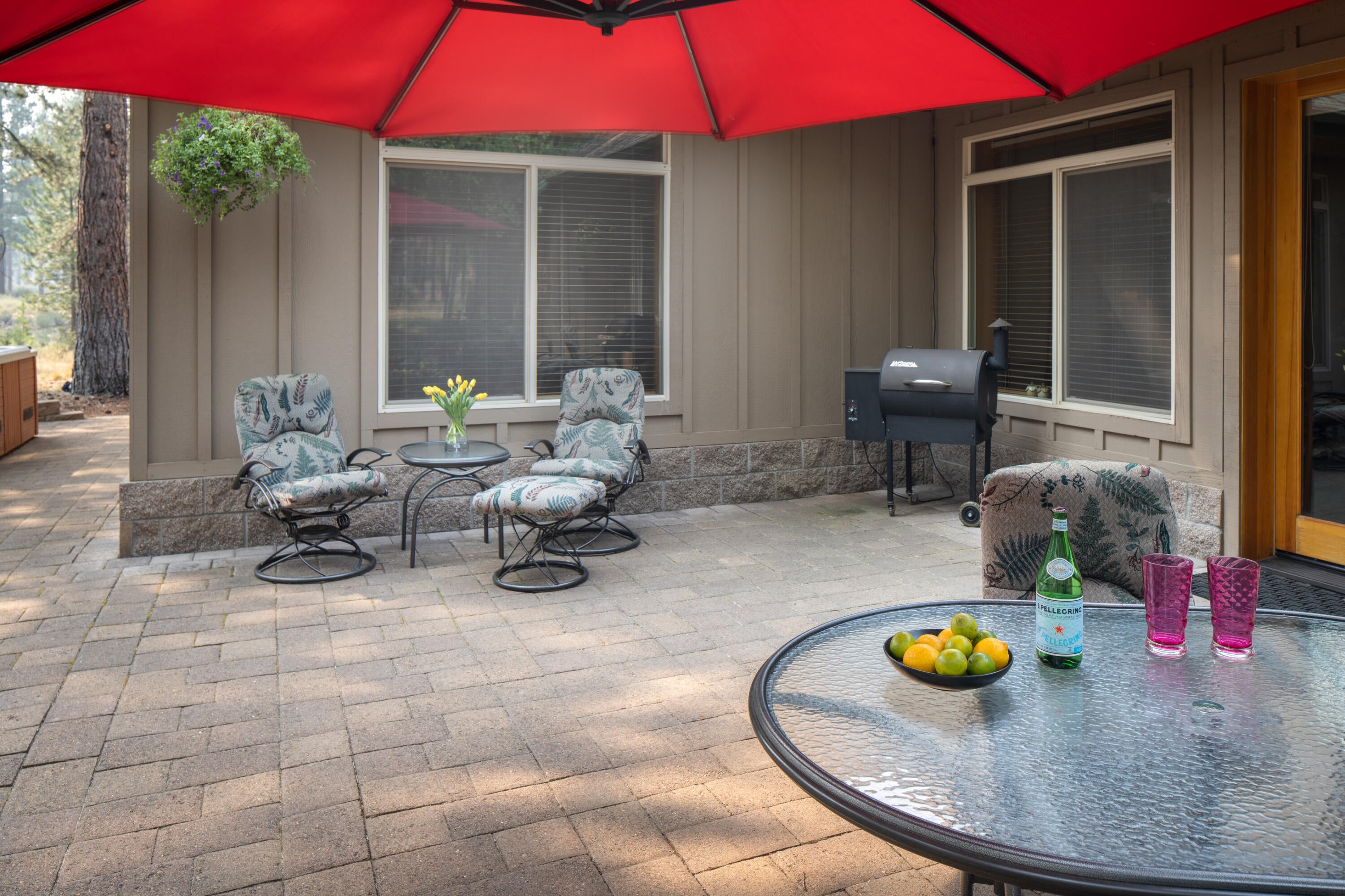 55212 Huntington Road Bend, OR 97707 - Photo 20 of 23 Back Patio