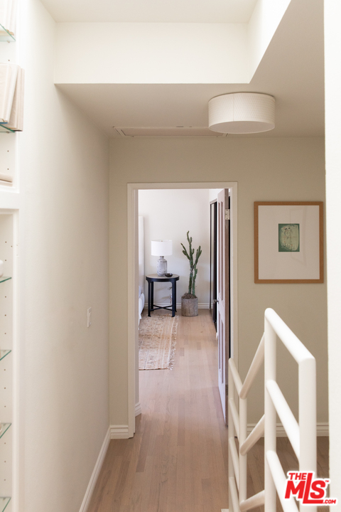 36 Navy Street, Unit 5 Venice, CA 90291 - Photo 25 of 39