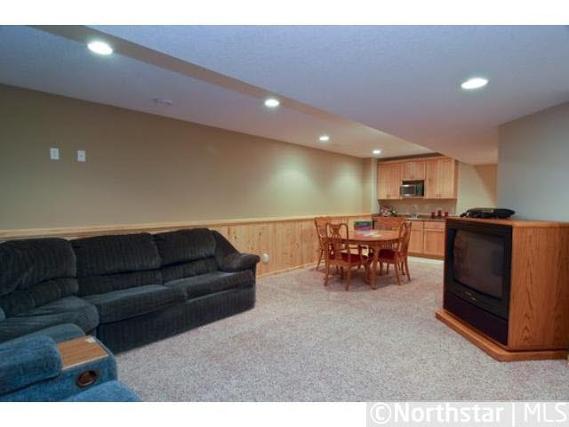 3106 Canyon Road Chaska, MN 55318 - Photo 17 of 18 Gallery Image 17