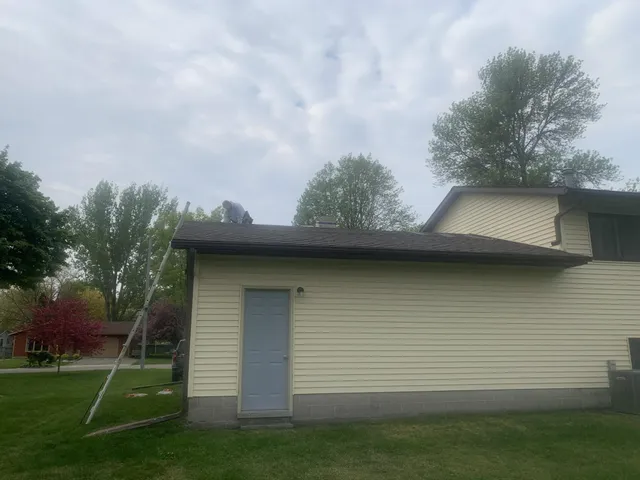 $175,900 | 2408 21st Avenue Southwest, Willmar, MN 56201