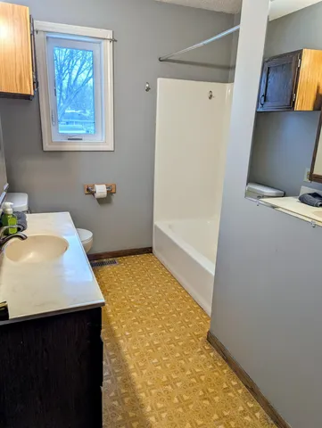 $170,000 | 2408 21st Avenue Southwest, Willmar, MN 56201