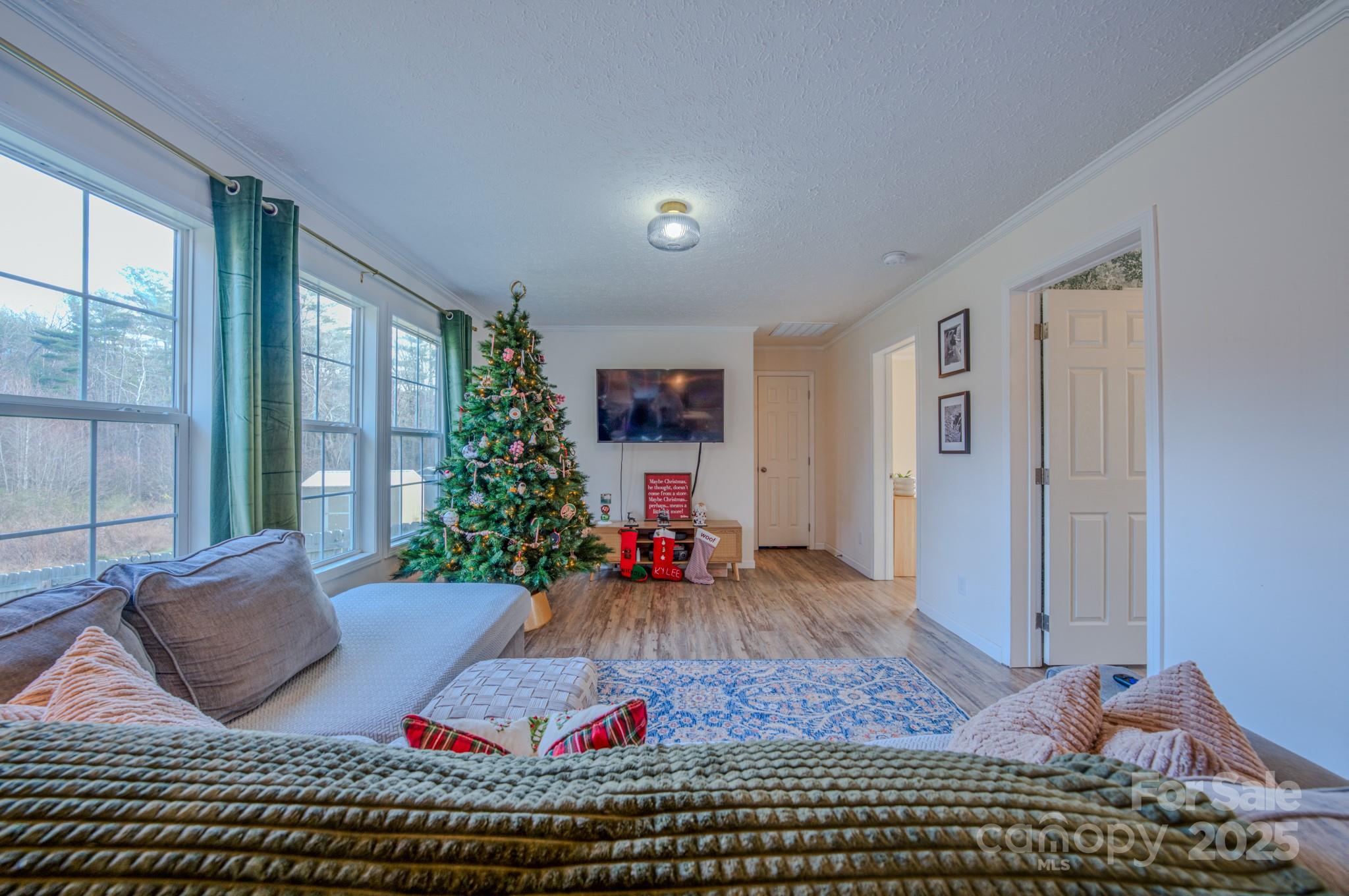 1471 Howard Gap Loop Road Flat Rock, NC 28731 - Photo 17 of 40