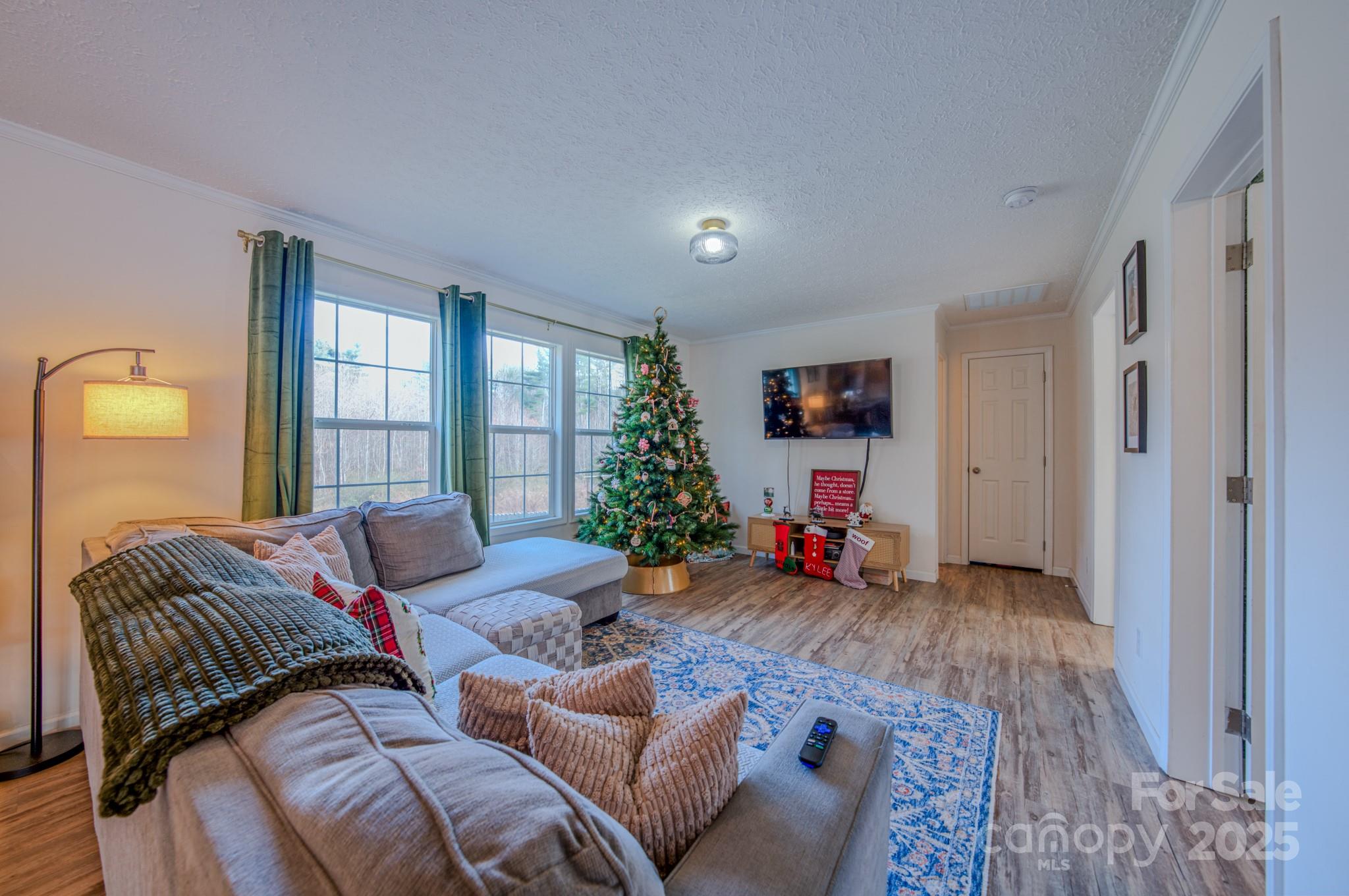 1471 Howard Gap Loop Road Flat Rock, NC 28731 - Photo 18 of 40