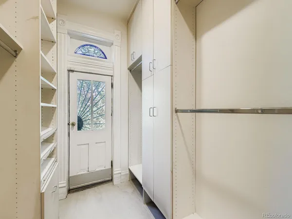 a view of walk in closet