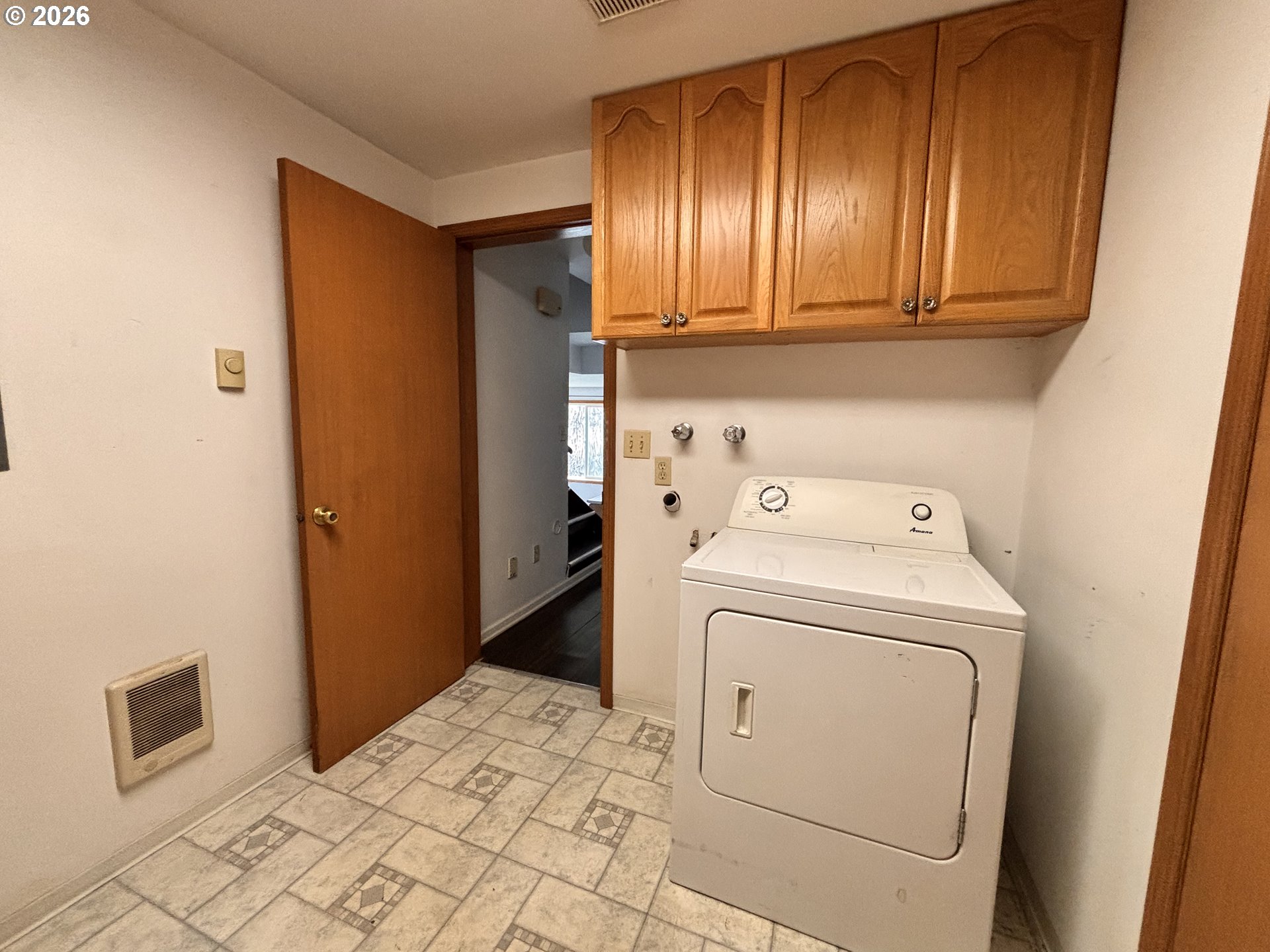 302 Southwest Depot Street Enterprise, OR 97828 - Photo 11 of 22 a utility room with dryer and washer